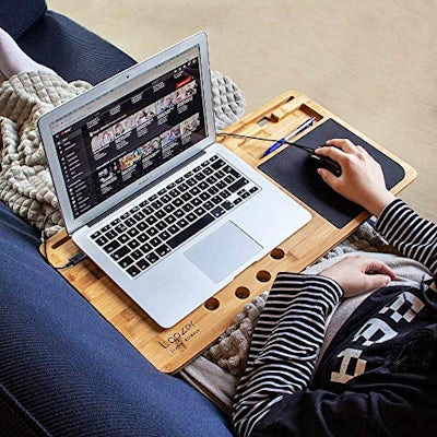 Laptop Schreibtisch aus Bambus mit Luftlöchern